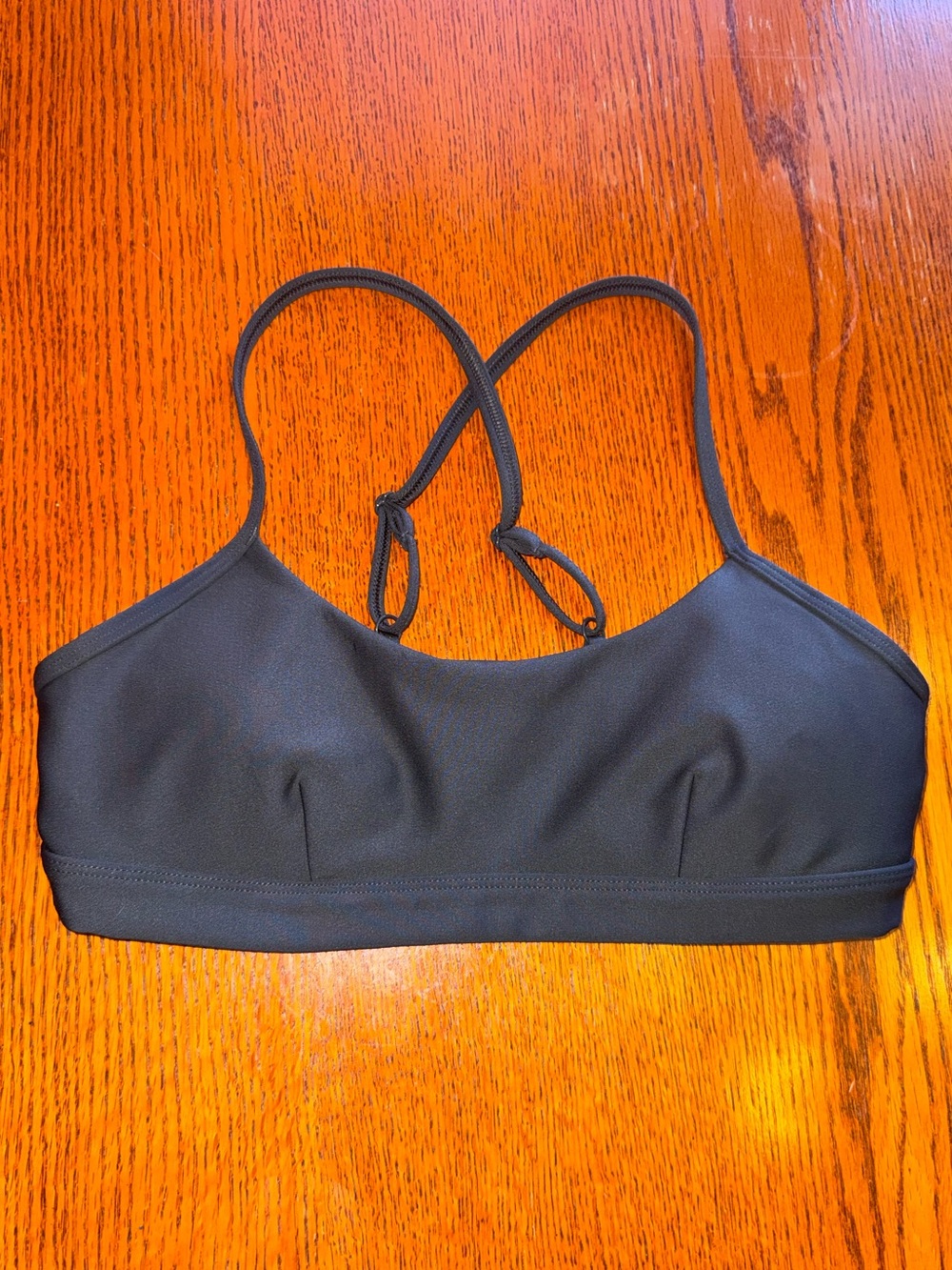 Alo Yoga Airlift Intrigue Bra Anthracite